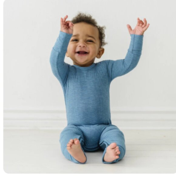 Little Sleepies Heather Blue Ribbed Crescent Zippy 2T - Picture 2 of 3